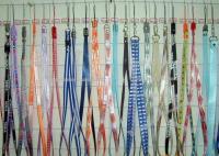 手機配飾新潮流 掛繩、來電感應器與飾品掛件的集成化供應趨勢